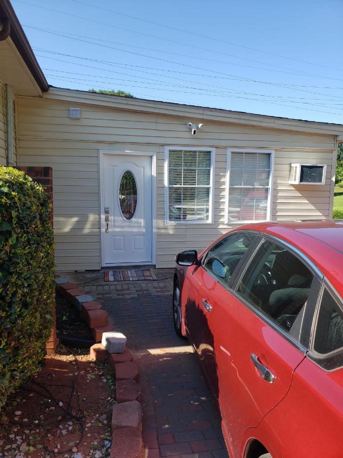 Bright & Spacious Studio Close To Clt Airport Gastonia Eksteriør billede