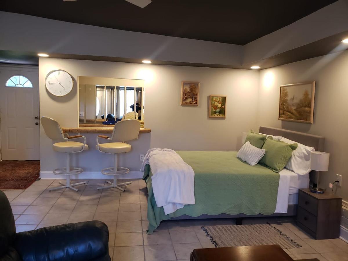 Bright & Spacious Studio Close To Clt Airport Gastonia Eksteriør billede